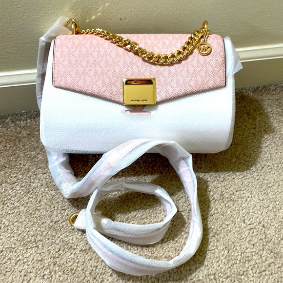 SALE🔥🔥NWT Michael Kors Pink Crossbody Purse Gold Chain Top Handle Medium Size - Picture 3 of 9